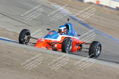 media/Nov-19-2022-CalClub SCCA (Sat) [[baae7b5f0c]]/Group 1/Race (Outside Grapevine)/